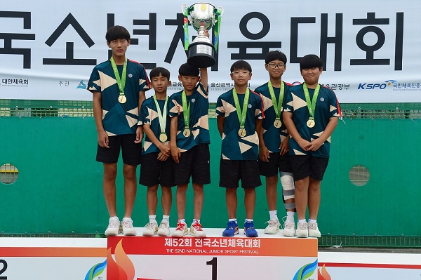[소년체전테니스] 13세 단체전 남자 충북선발, 여자 경기선발 정상 올라