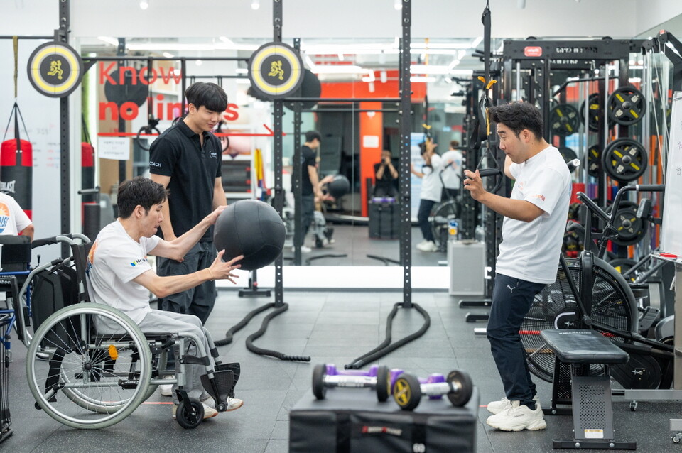 어댑핏-메트라이프생명 사회공헌재단 100일간의 서프라이즈(SurfRise)시즌2 성료