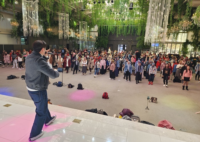 인도네시아 단체 관광객 1500명 월드케이팝센터서 K팝 체험교육 받아 “여행도 이제 케이팝”