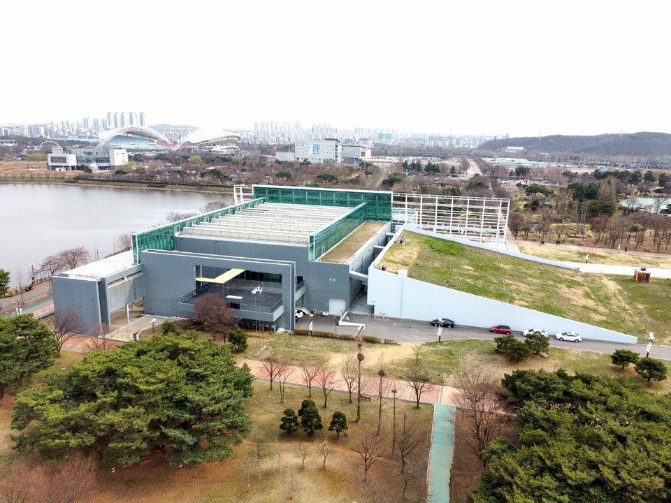 [드본세] 안산 화랑호수 품은, 미술문화의 명소 경기도미술관