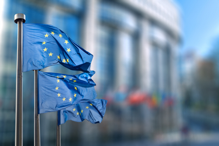 EU 스테이블코인 규제 MiCA 시행, 암호화폐 부문 혼란 예고