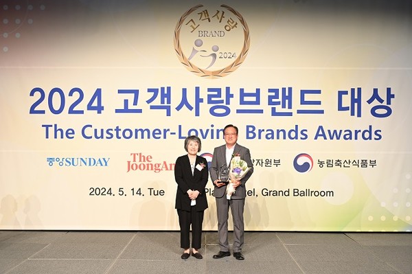 다비치안경 영예의 2024 고객사랑 브랜드 대상 수상