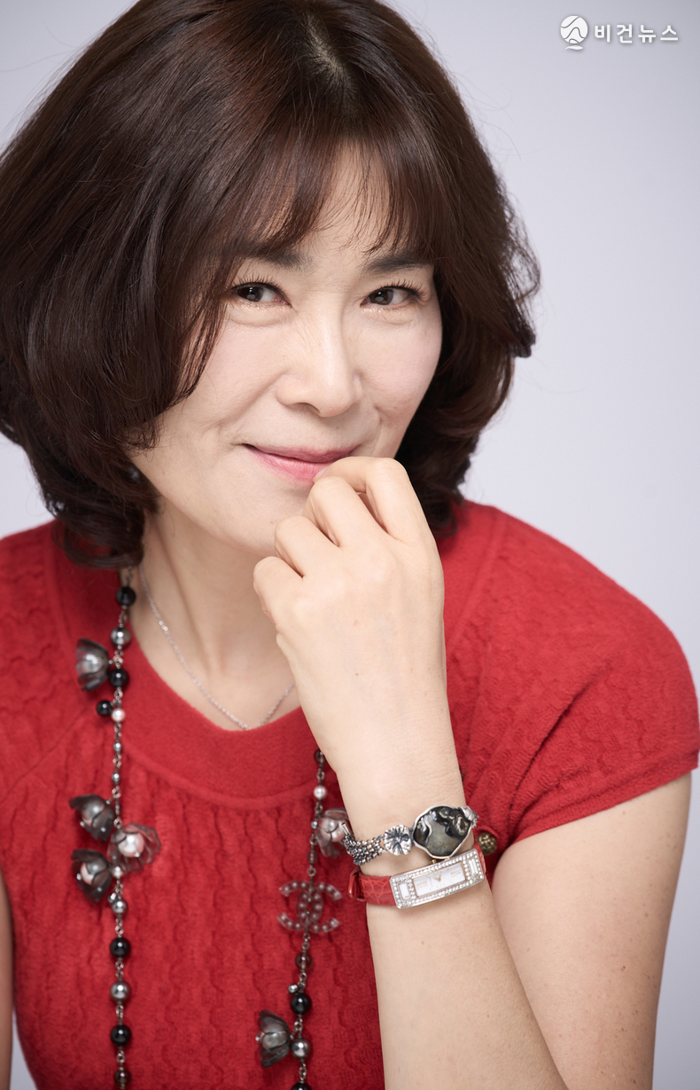 사랑하는 패션 파트너 가치를 담은 ‘엘리체’