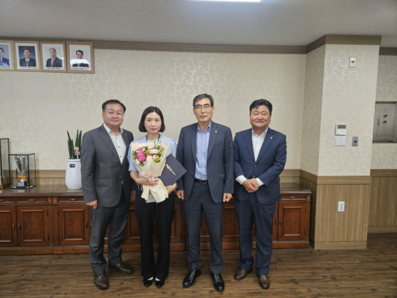 고령성주축협 축산업 발전 공로 감사패 받아