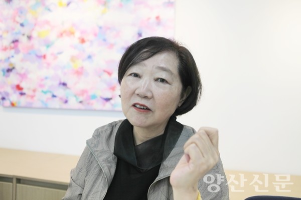 든든한 국밥에서 단단한 몸짓으로 빛을 발하다