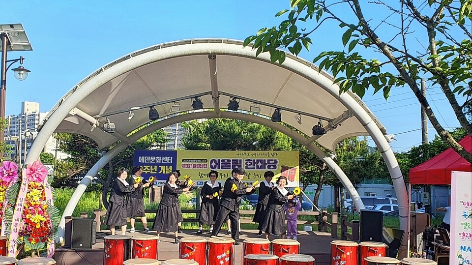 통도아트센터 숟가락난타, 재능기부 공연활동
