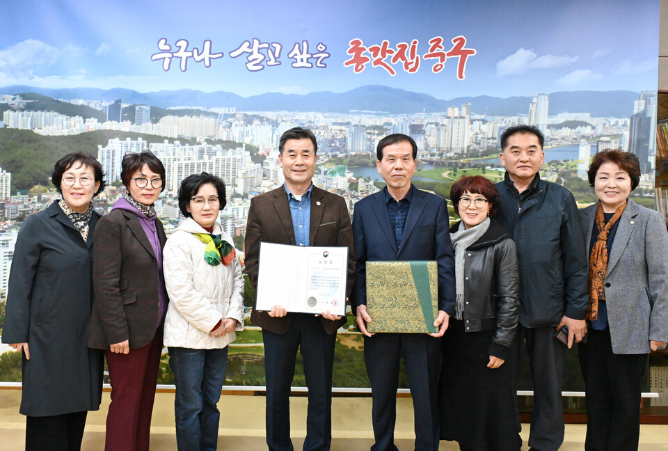 학성새벽시장 상인회, 전국사회복지나눔 유공자 장관상