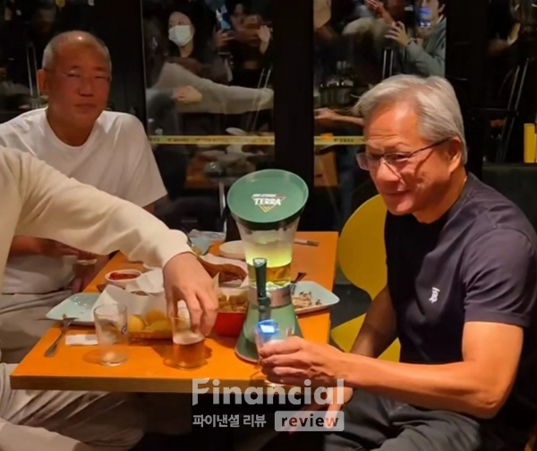 븯씠듃吏꾨줈, '源먮移섑궓 移섎 쉶룞'꽌 諛섏궗씠씡젨뒯 솴씠 諛섑븳 냼留ν썙 '뀒뒳씪'
