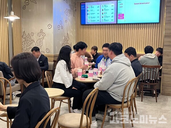 [르포] 카페 일회용품 사용, 계도기간인데 뭐 어때
