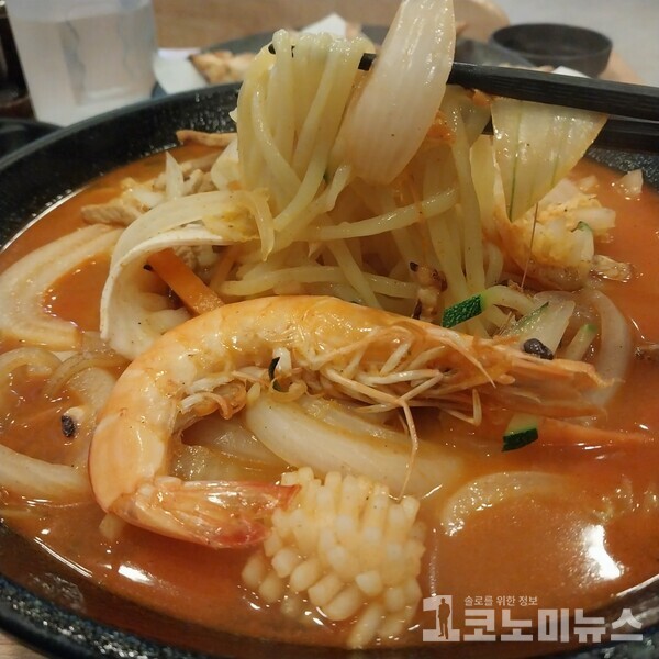 [1人1食] 신선한 짬뽕이 매력적, 마두역 공화루