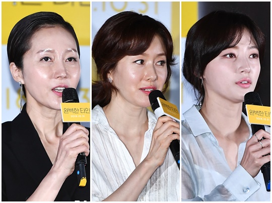 ‘완벽한 타인’ 유해진→윤경호, 휴대전화 하나로 숨막히는 두시간(종합)