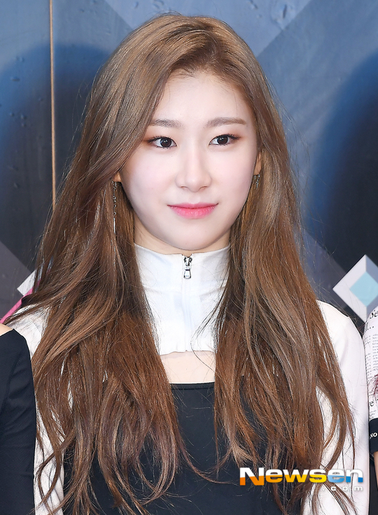 있지 채령, 언니 아이즈원 채연 붕어빵 미모~[포토엔HD]