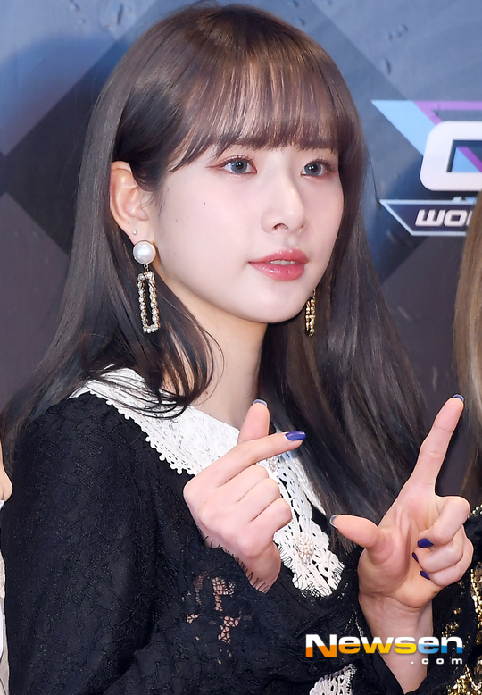 우주소녀 설아, 눈동자도 네일도 블루~[포토엔HD]