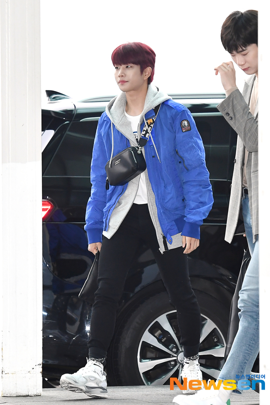 아스트로 MJ ‘스포티한 공항패션’[포토엔HD]