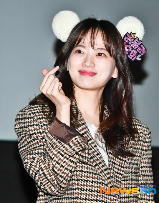 천우희  ‘쑥스럽게 날린 손 하트도 귀여워’ [포토엔HD]