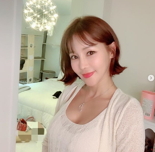 미나, 단발도 찰떡 소화‥류필립 반하게 한 동안미모[SNS★컷]