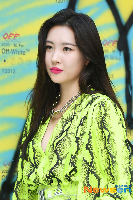 선미, 깊게 파인 상의[포토엔HD]