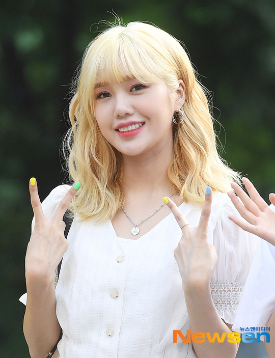 오마이걸 미미, 금발 비주얼에 반해~ [포토엔HD]