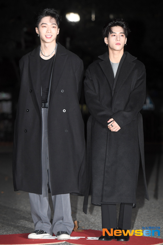 ‘프로듀스’ 출신 유리-백진, 프로젝트 그룹 JxR로 뮤직뱅크 출근[포토엔HD]
