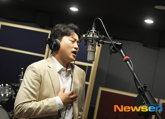김호중, 가슴으로 부르는 노래~[포토엔HD]