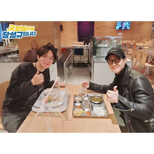 정우, 장성규와 MBC 구내식당서 아침식사 ‘훈훈한 투샷’[SNS★컷]