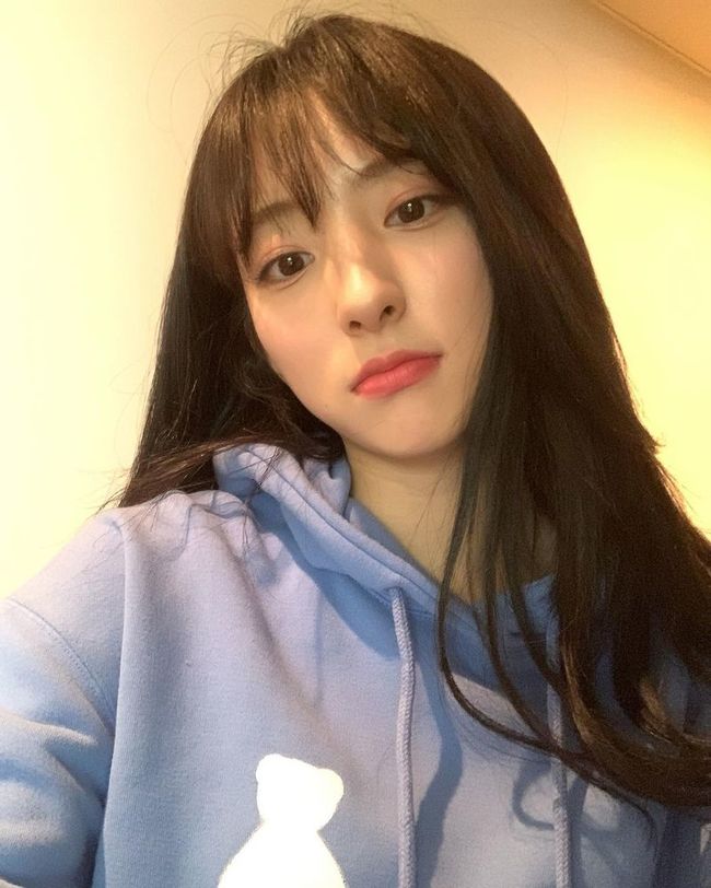 우주소녀 은서, 수수한 매력에 심쿵 ‘청순美는 덤’ [SNS★컷]