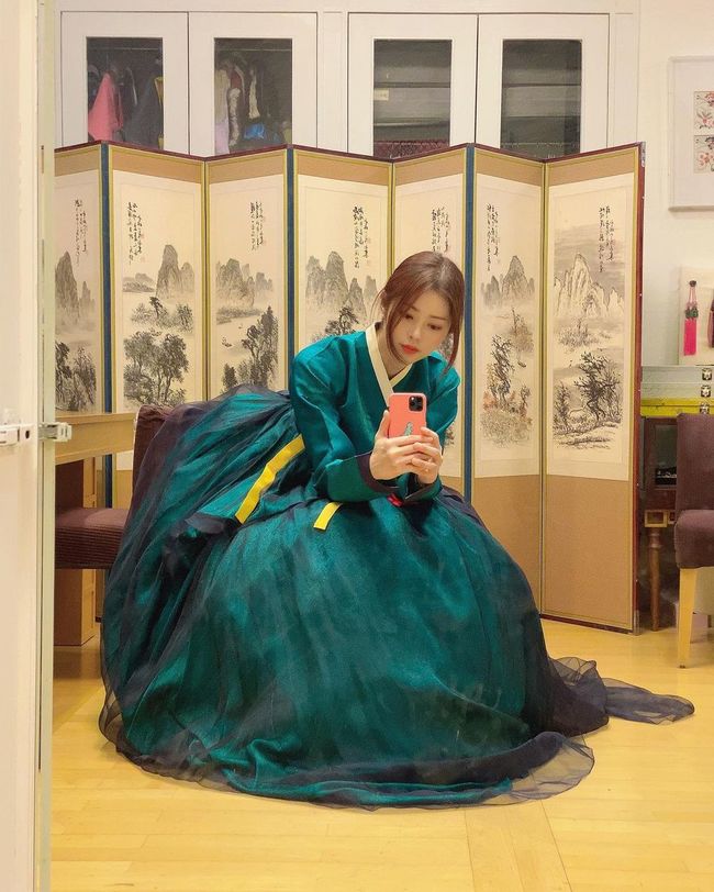 서동주, 母 서정희와 고운 한복 자태 “한복의 아름다움에 너무 행복” [SNS★컷]