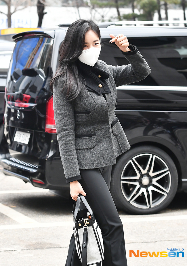조정민 ‘출근길, 화사하고 아름다운 정민이 미모’ [포토엔HD