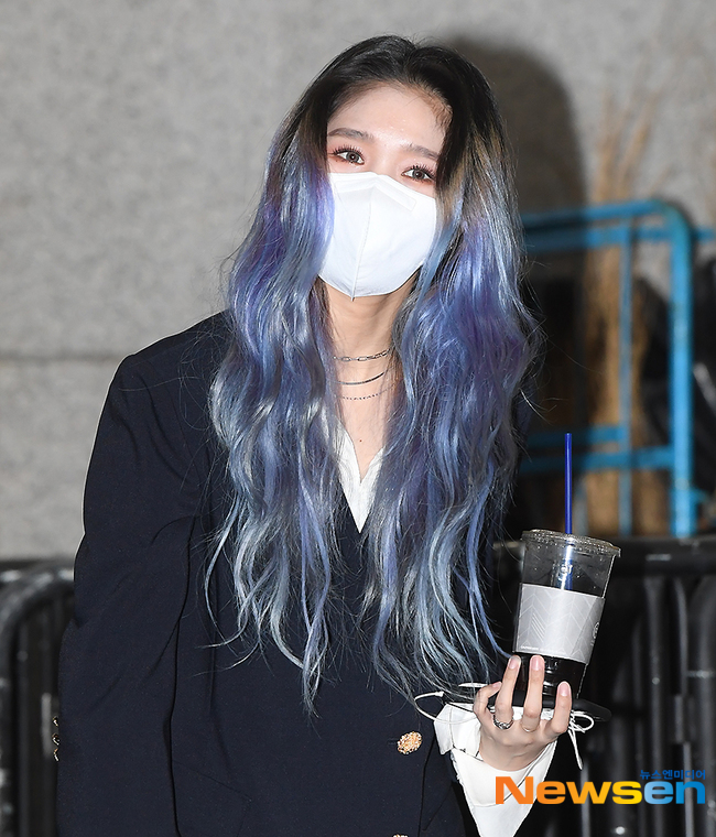 오마이걸 미미, 강렬한 투톤 헤어 [포토엔HD]