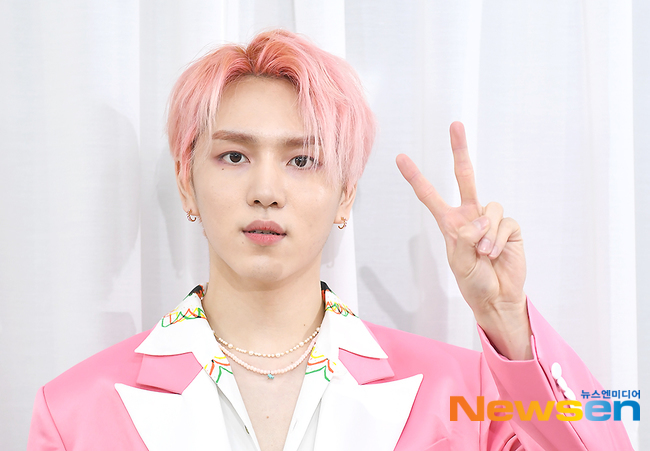 펜타곤 키노, 핑크헤어가 돋보이는 브이~ [포토엔HD]