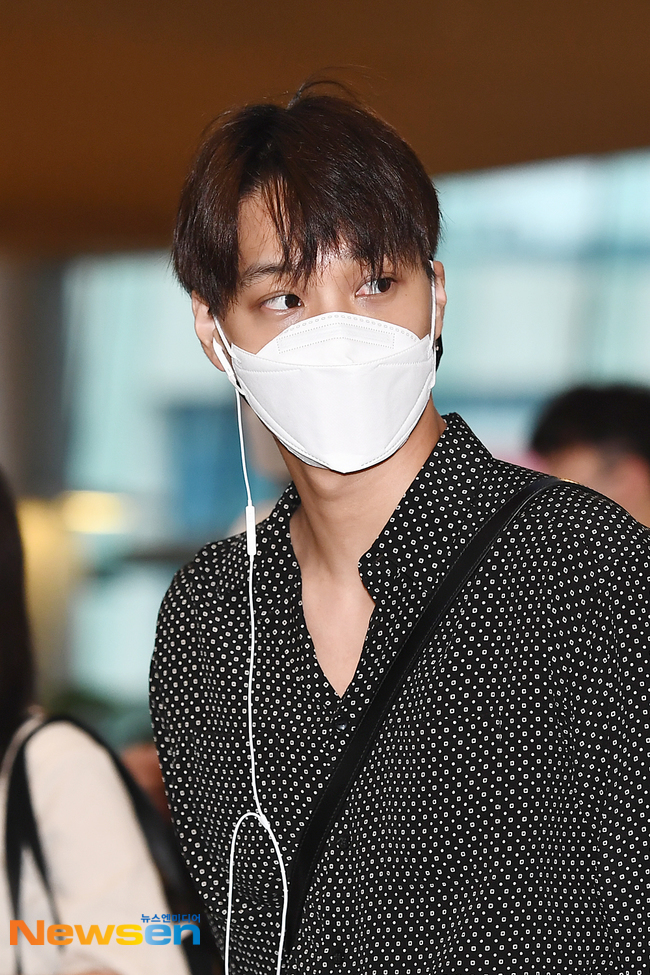 엑소 카이 ‘시선도 완벽한 멋짐’[포토엔HD]