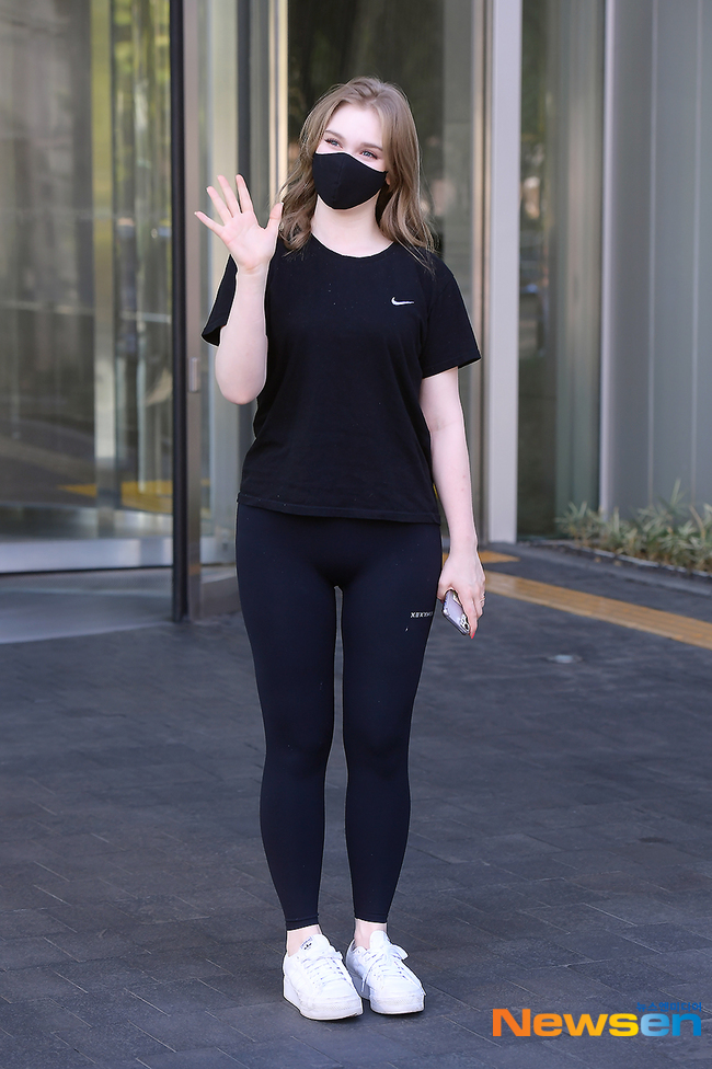 마리아, 레깅스입고 ‘더트롯쇼’ 출근~[포토엔HD]