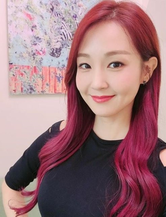 오정연 2년만 3번째 시술 빨간머리 파격 변신 근황