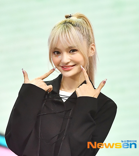 초연 예쁜 비주얼~ [포토엔HD]