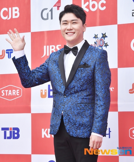 그렇게 발뺌하더니…영탁, 음원 사재기 1호 가수 오명 대표 검찰송치(종합)