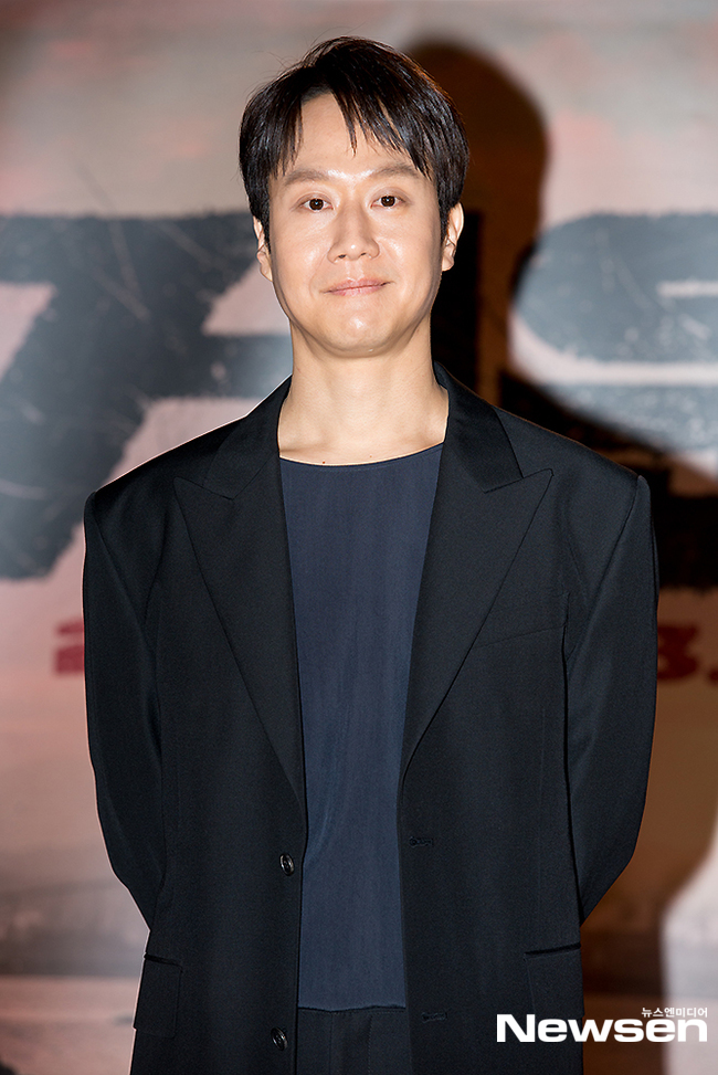 정우 ‘뜨거운 피’ 희수로 인사 [포토엔HD]