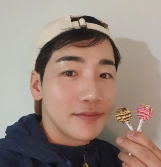 ‘4월 결혼’ 박군, ♥한영이 사탕 줬나? “오늘은 화이트데이” 자랑