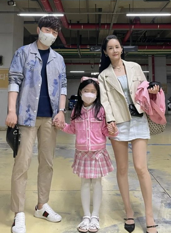 김가연, 50대 맞아? ♥8세 연하 임요환보다 어려 보이네