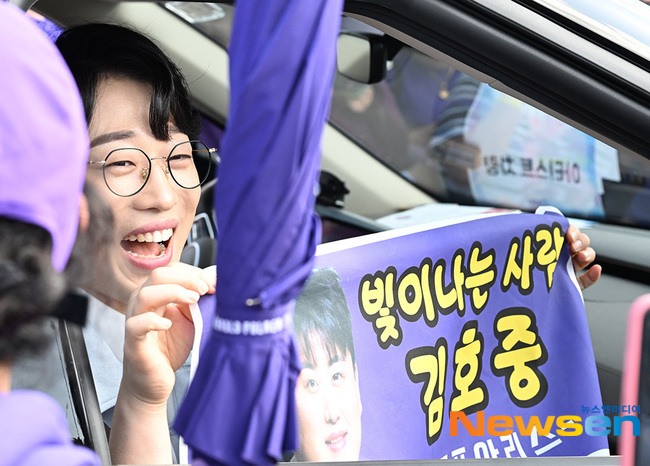 안성훈, ‘빛이 나는 사람 김호중’ [포토엔HD]
