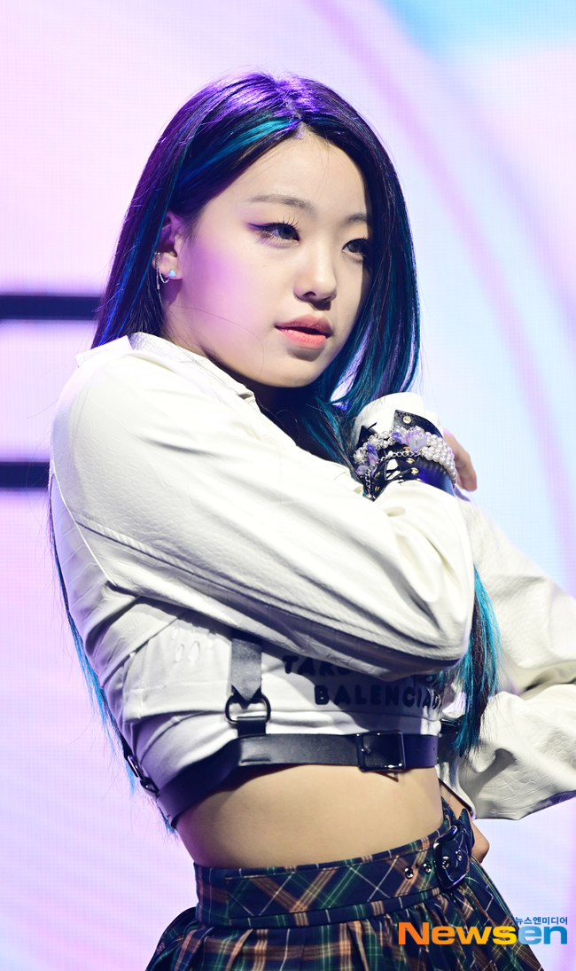 라필루스 하은, 포즈 잡는 인형[포토엔HD]