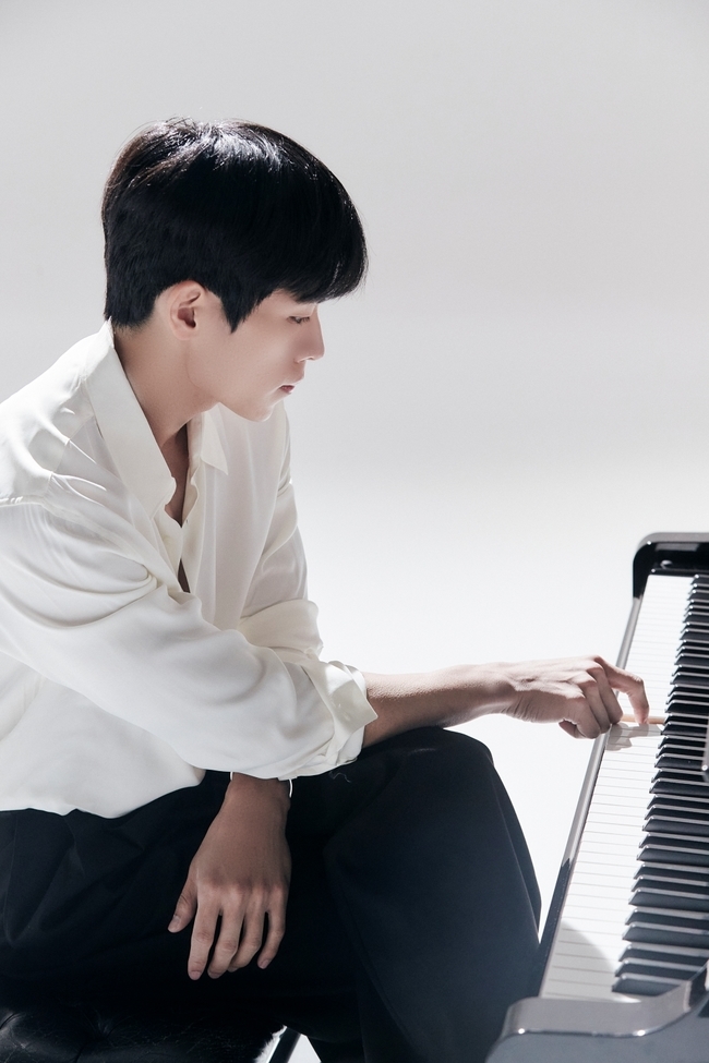 ‘적재·아이유→박효신 라이브 세션’ 준피, 오늘(11일) 데뷔앨범 발매