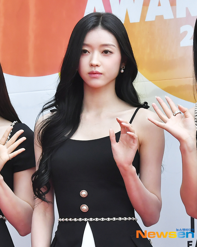 오마이걸 유아, 시선 강탈하는 표정 [포토엔HD]