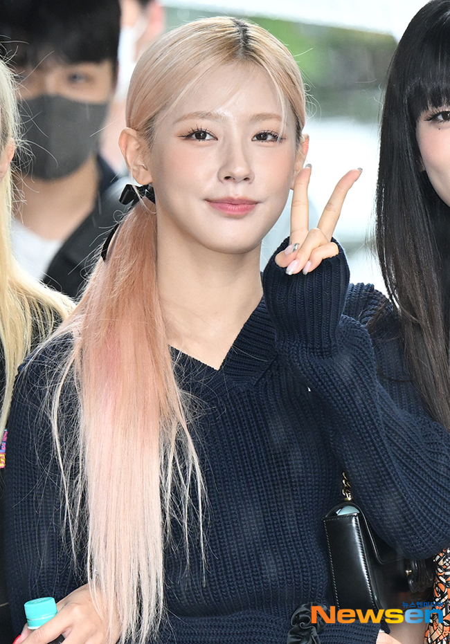 (여자)아이들 미연, 예쁨 가득 브이~ [포토엔HD]