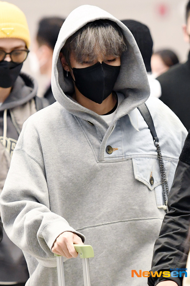 웨이션브이 샤오쥔 ‘후드랑 헤어랑 깔맞춤’[포토엔HD]