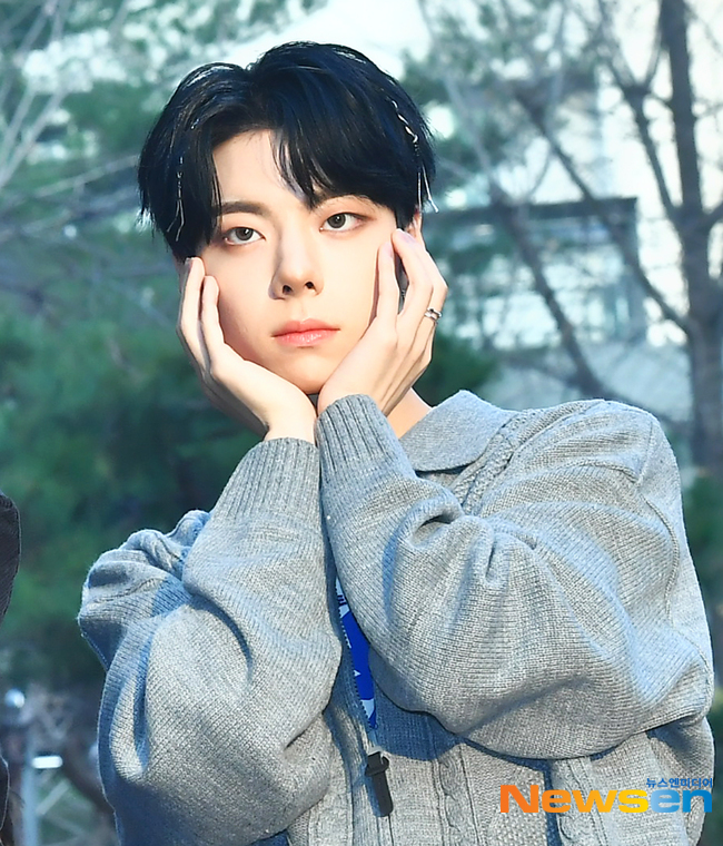 나인아이 NINE.i 지호,자체발광 훈남 [포토엔HD]