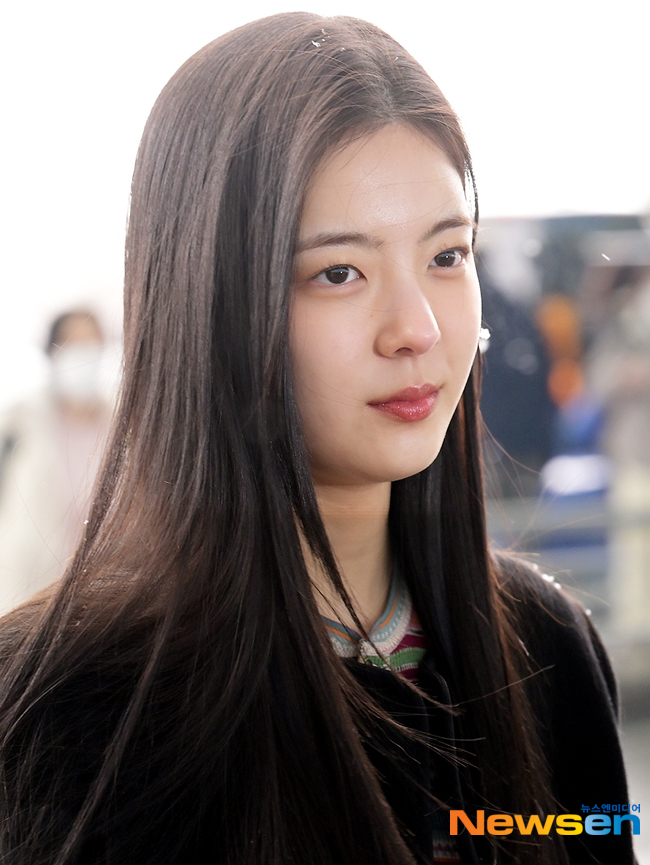 있지 리아, 고양이상 미녀[포토엔HD]