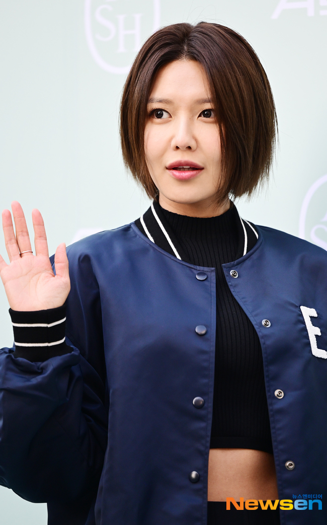 소녀시대 수영, 살짝 보여주는 복근[포토엔HD]