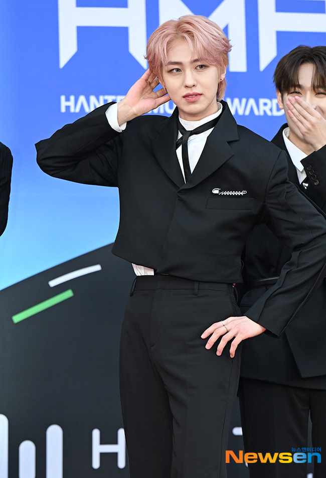 이펙스 에이든, 멋쟁이 포즈 [포토엔HD]