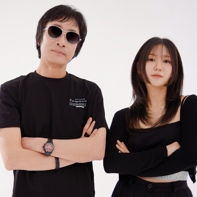햇빛촌 ‘유리창엔 비’ 33년만 리메이크 신곡…케브와 듀엣