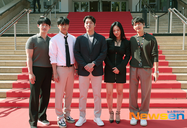 영화 ‘화란’ 주역들, 떨리는 칸 첫 스크리닝[포토엔HD]